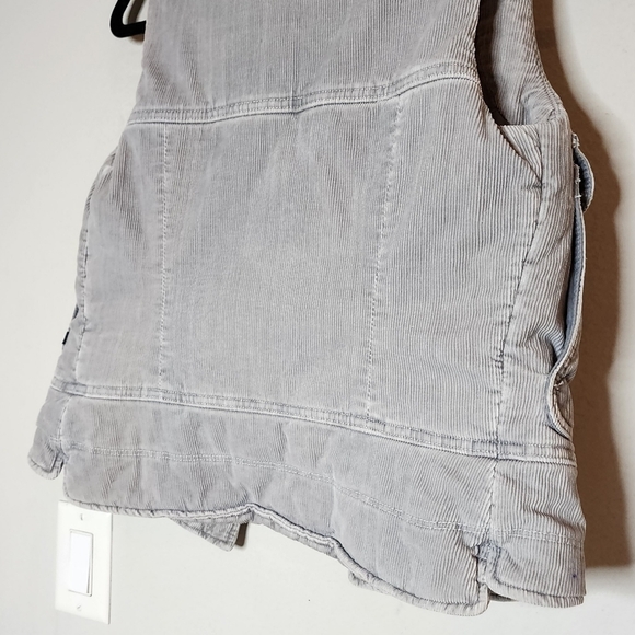Citizens of Humanity grey corduroy puffer vest.  Women's size 4. - Picture 11 of 16